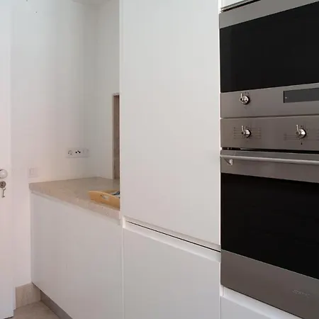 Plum Guide - The Bowie Apartman *